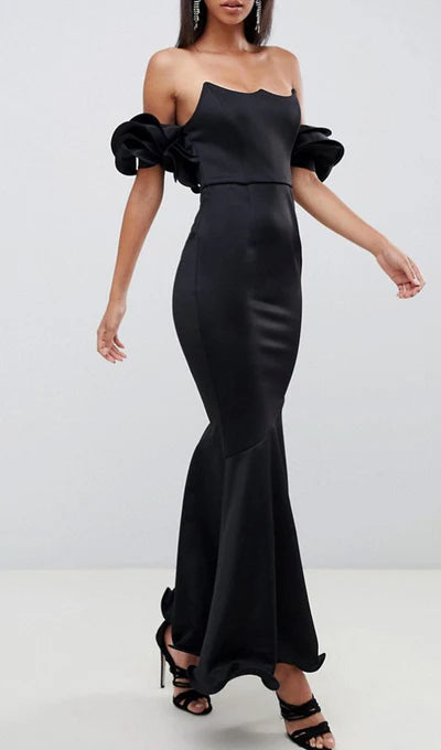 Vestido de fiesta largo con hombros descubiertos y corte sirena